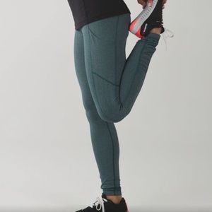 Lululemon speed up tight IV herringbone sz 4 green